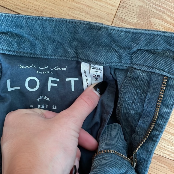 Ann Taylor loft blue corduroy curvy skinny pants size 26/2 - Picture 3 of 5